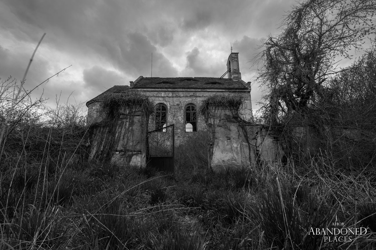 Poes Church