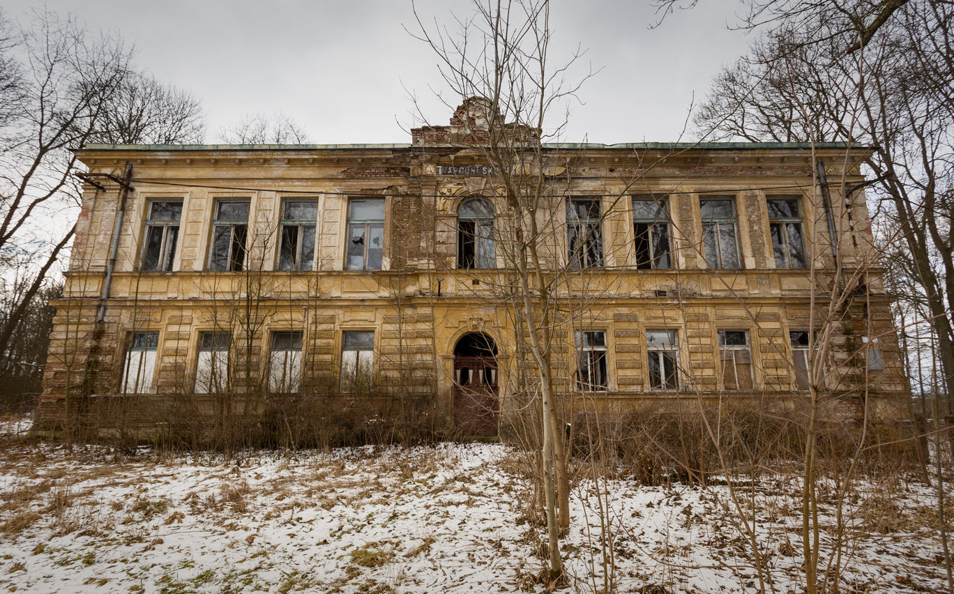 Verlassene Geisterschule